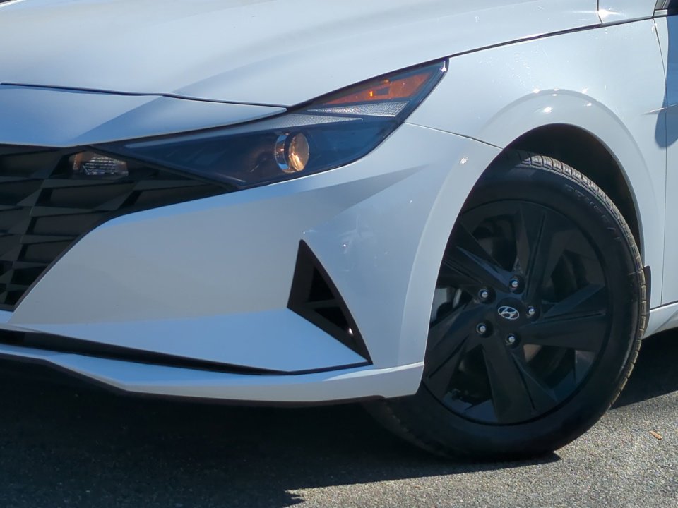 Certified 2023 Hyundai Elantra Blue image 35