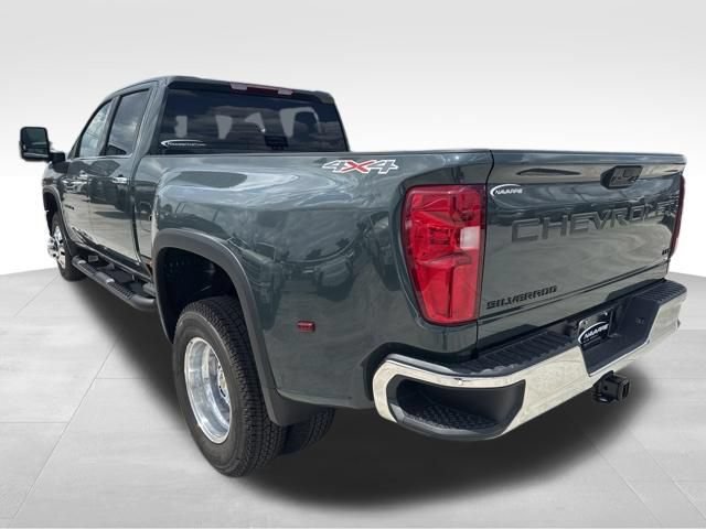New 2026 Chevrolet Silverado 3500 LTZ w/ LTZ Convenience Package AWD/4WD image 8