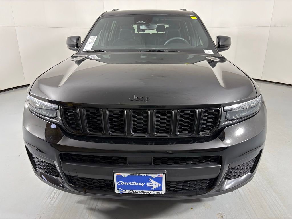 Used 2023 Jeep Grand Cherokee L Laredo AWD/4WD image 3