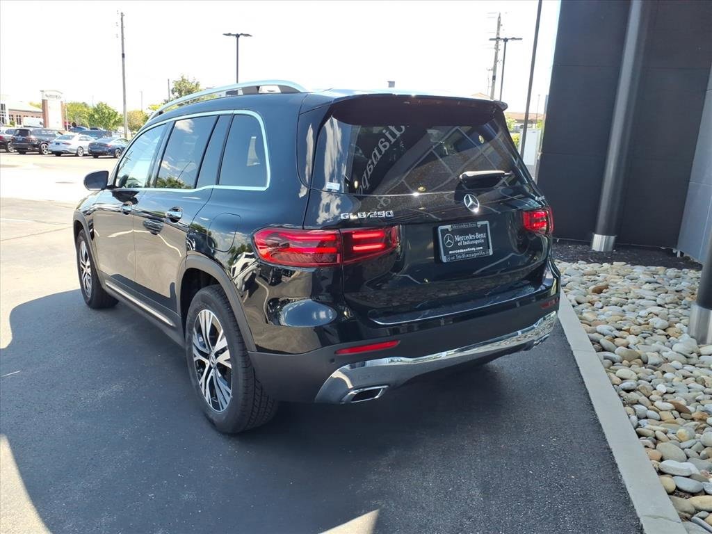 New 2025 Mercedes-Benz GLB 250 4MATIC image 5