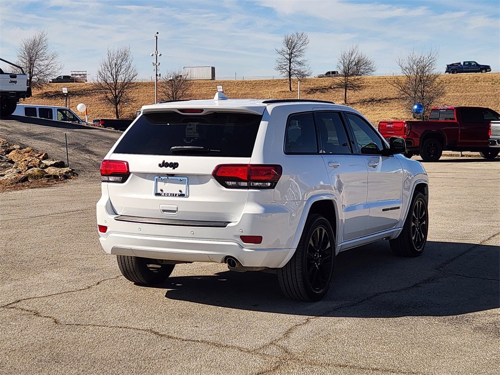 Used 2020 Jeep Grand Cherokee Altitude image 7