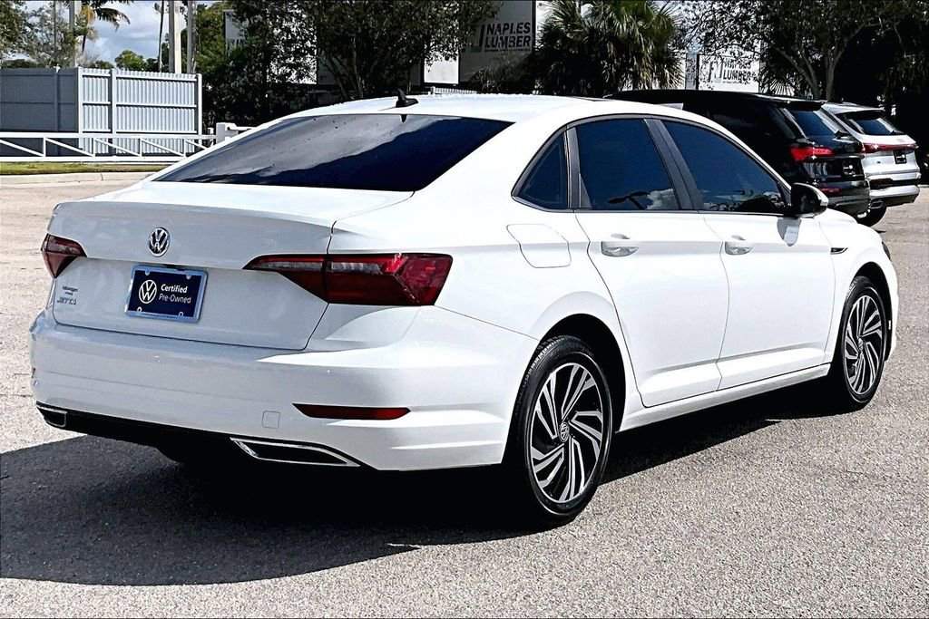 Certified 2020 Volkswagen Jetta SEL Premium image 5
