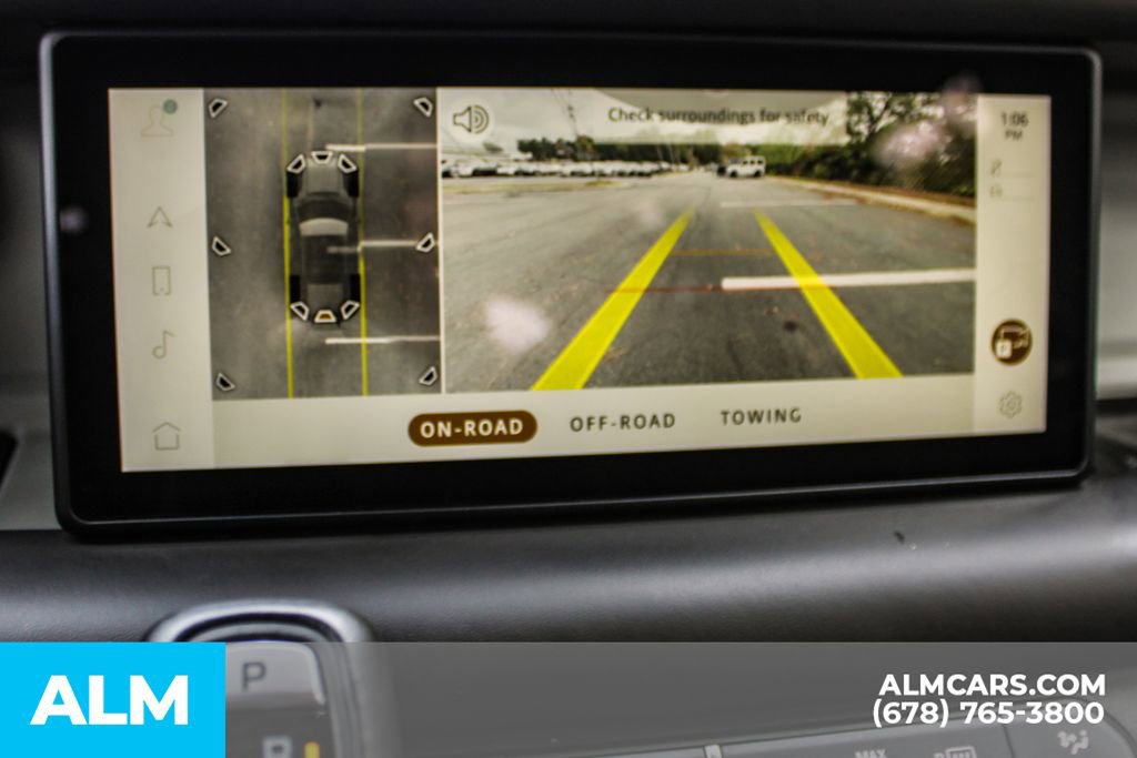 Used 2024 Land Rover Defender 110 X-Dynamic SE image 34