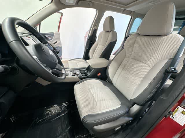 Certified 2022 Subaru Forester Premium AWD/4WD image 17