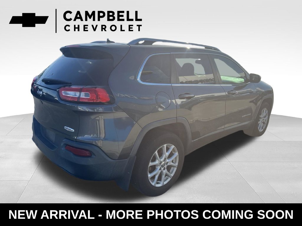 Used 2015 Jeep Cherokee Latitude w/ Comfort/Convenience Group AWD/4WD image 5