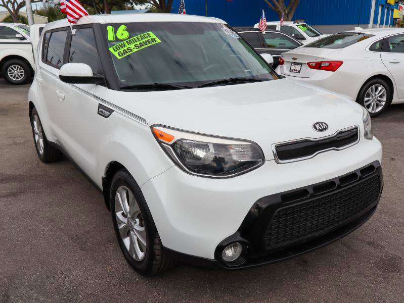 Used 2016 Kia Soul + image 7