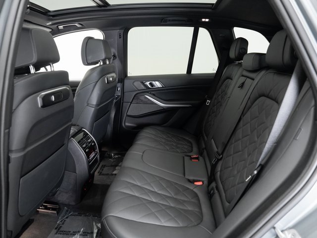 Used 2025 BMW X5 xDrive40i w/ Climate Comfort Package image 22