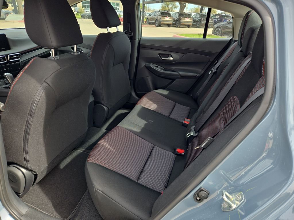 New 2026 Nissan Sentra SR w/ Floor Mat Package FWD image 9