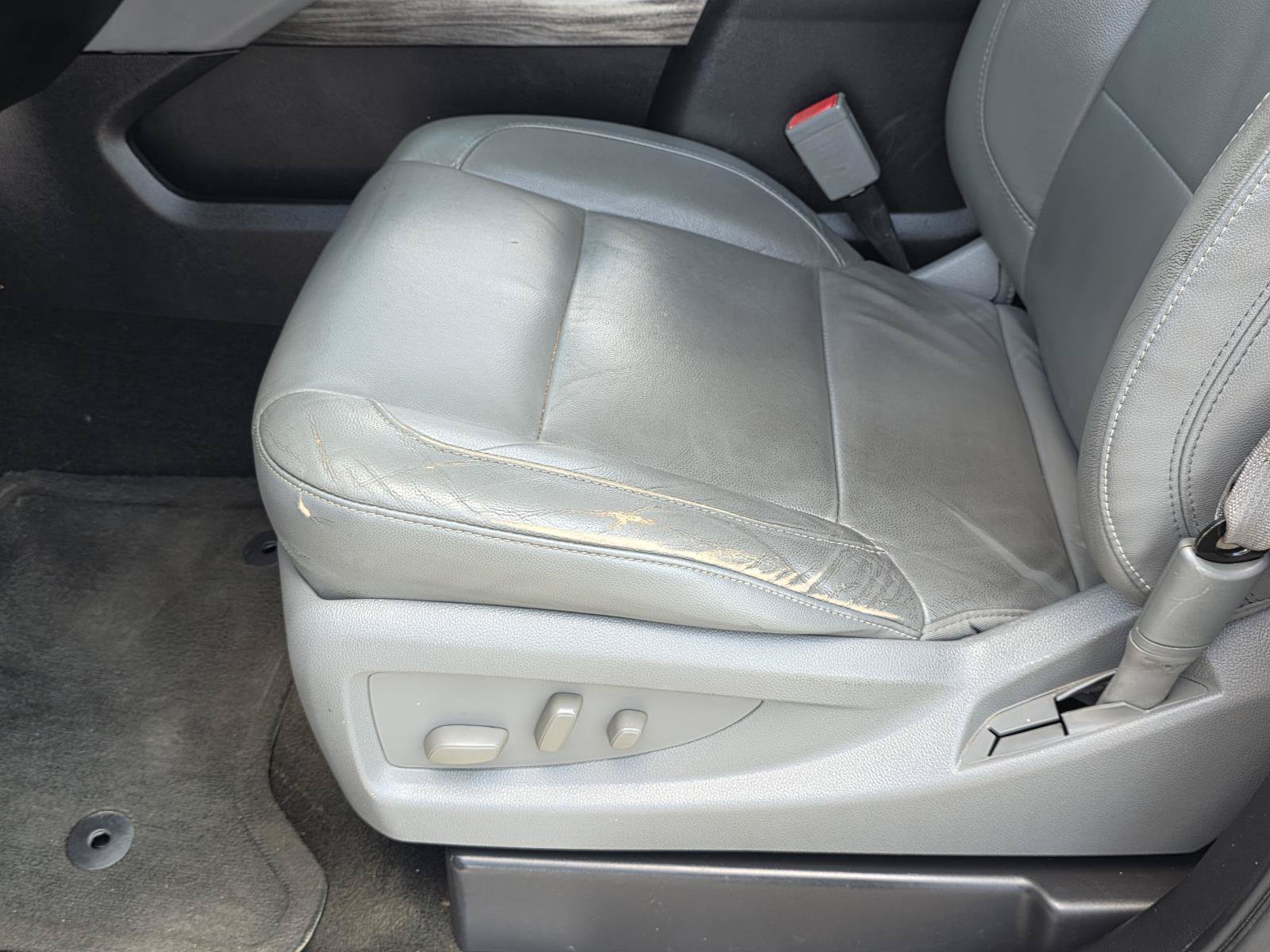 Used 2015 Chevrolet Tahoe LT RWD image 14
