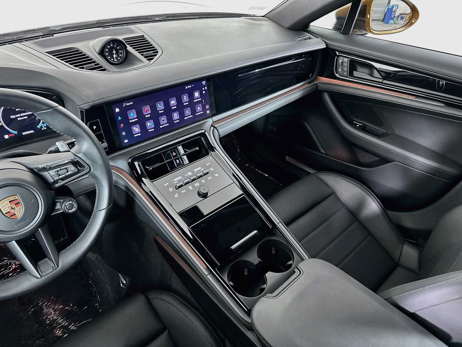 Certified 2025 Porsche Panamera 4 AWD/4WD image 25