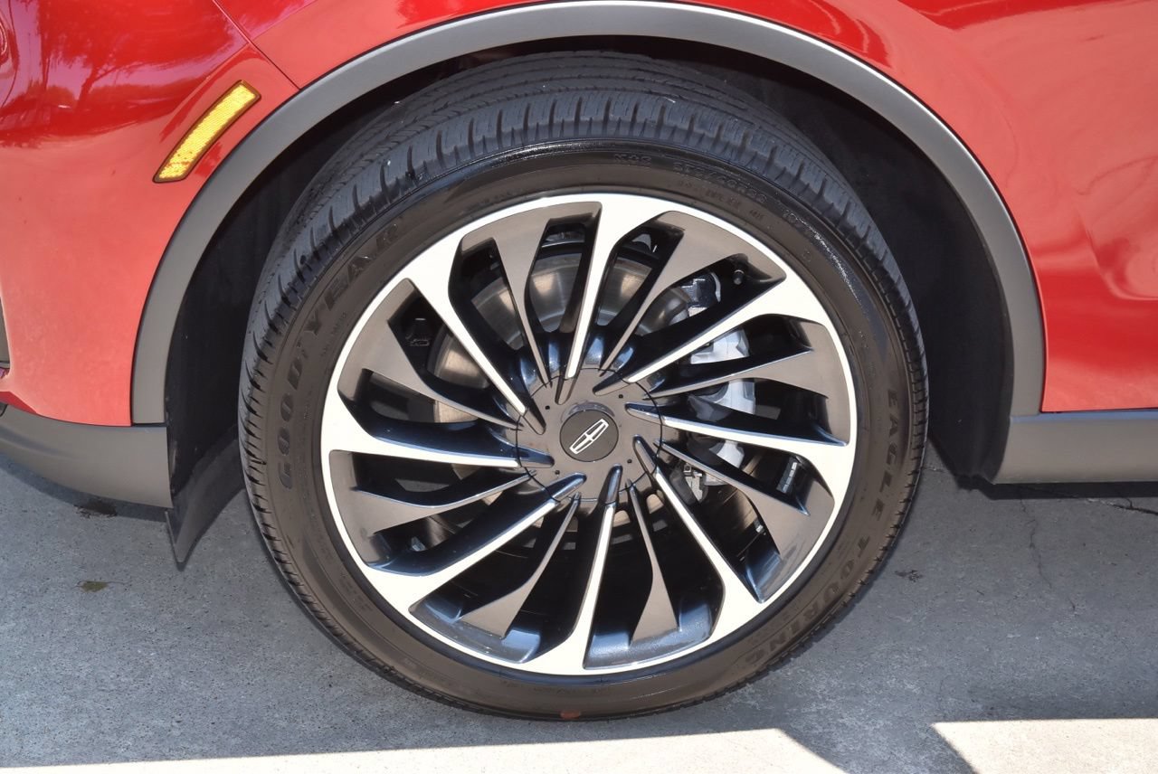 Certified 2026 Lincoln Aviator Reserve AWD/4WD image 40