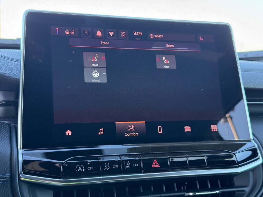 New 2026 Jeep Compass Latitude image 32