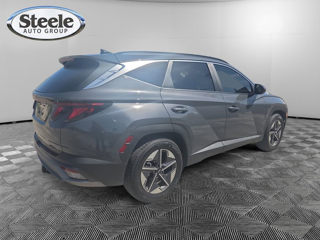 Certified 2025 Hyundai Tucson SEL FWD image 5