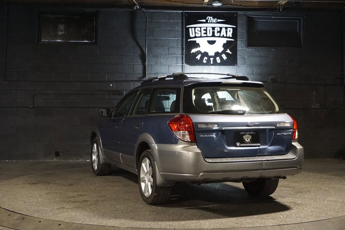 Used 2009 Subaru Outback 2.5i Special Edition w/ Popular Equipment Group 2A AWD/4WD image 3
