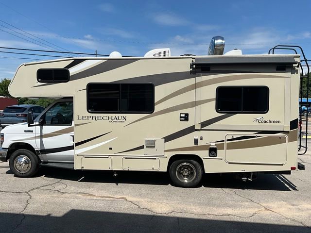 Used 2017 Ford E-350 and Econoline 350 Super Duty w/ Motorhome Prep Package image 2