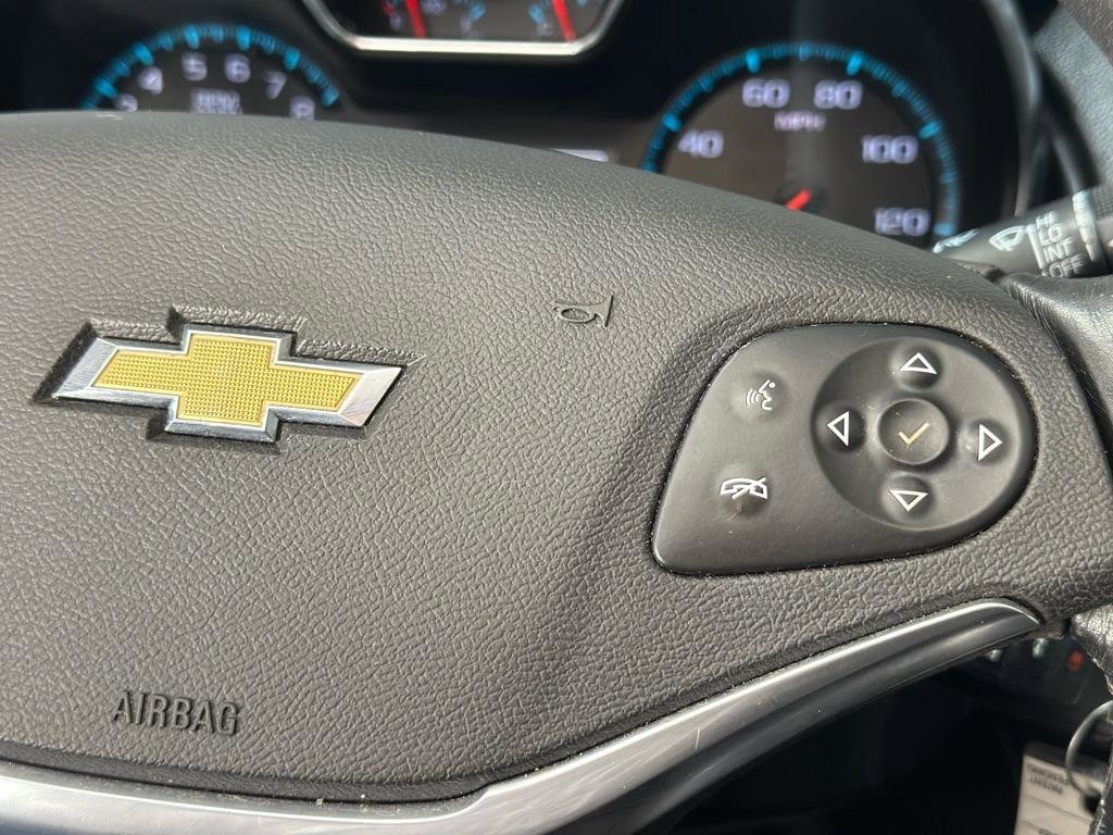 Used 2017 Chevrolet Impala LT FWD image 28