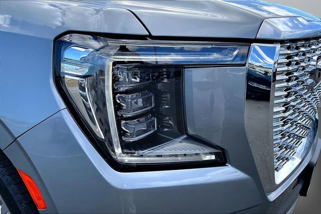 Used 2023 GMC Yukon Denali AWD/4WD image 30