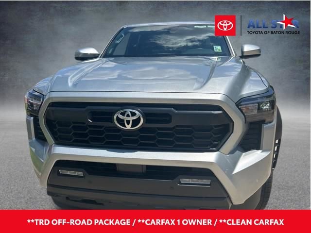 Used 2025 Toyota Tacoma TRD Off-Road AWD/4WD image 1