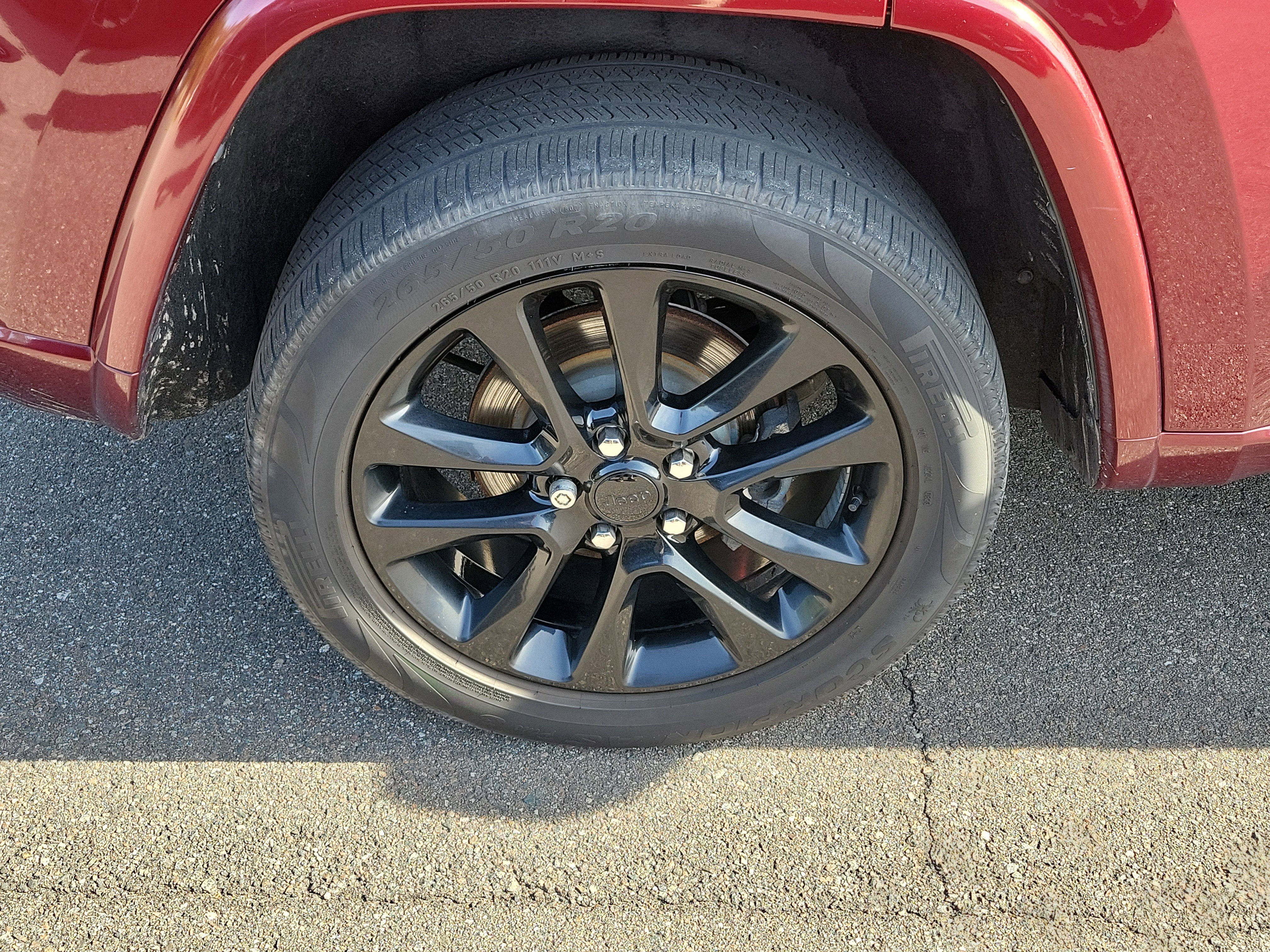 Used 2018 Jeep Grand Cherokee Altitude AWD/4WD image 37