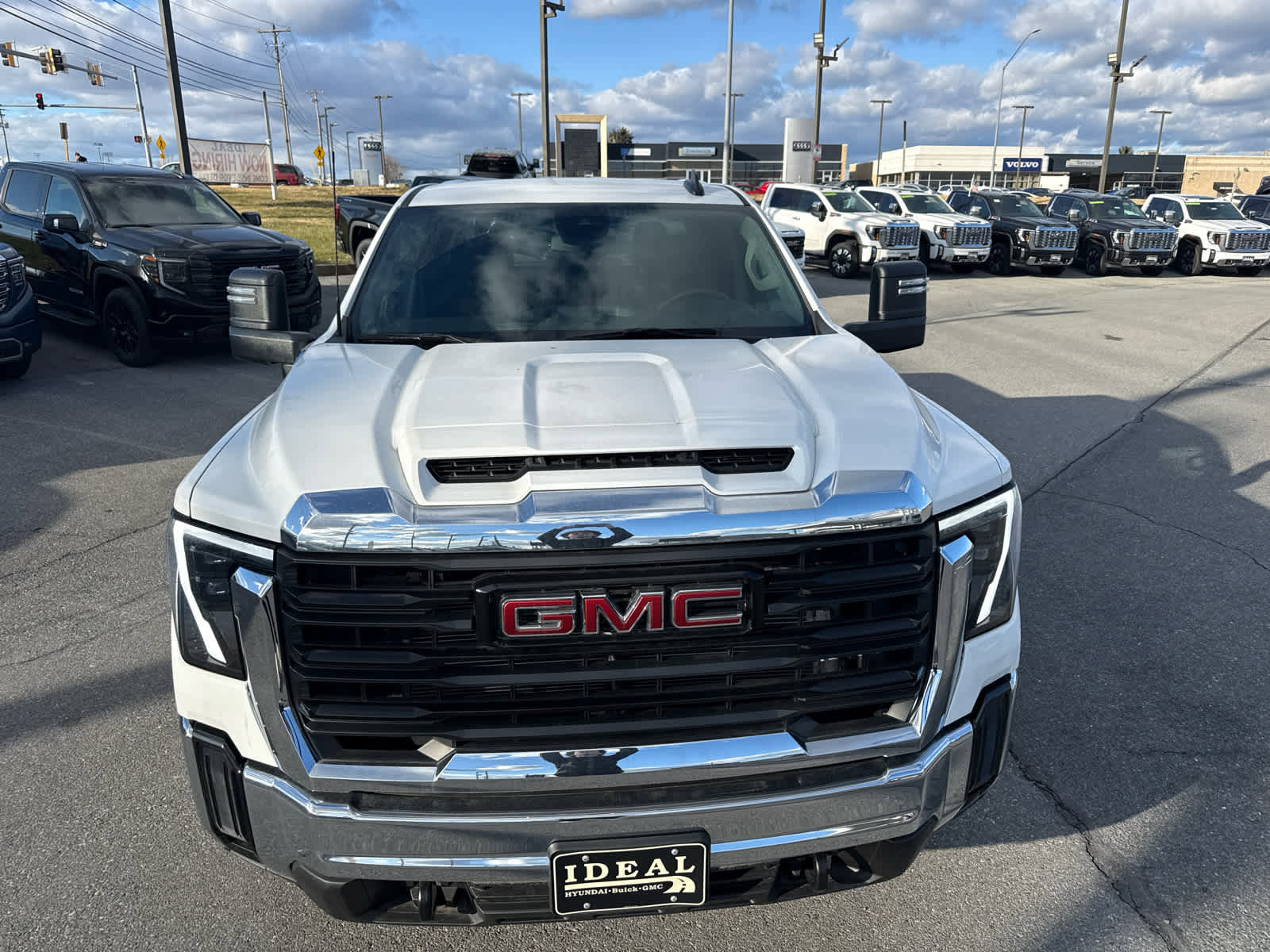 New 2024 GMC Sierra 2500 Pro w/ Convenience Package image 18