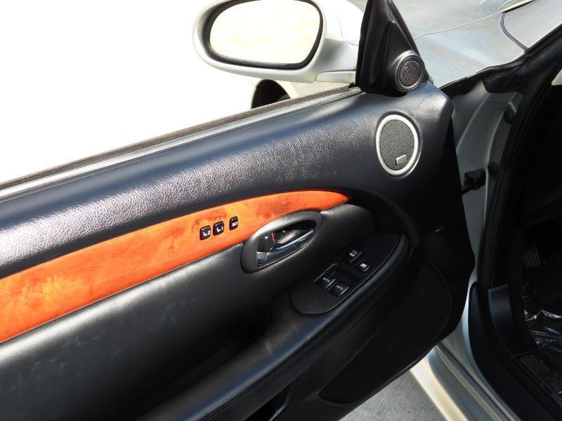 Used 2005 Lexus SC 430 Convertible image 46