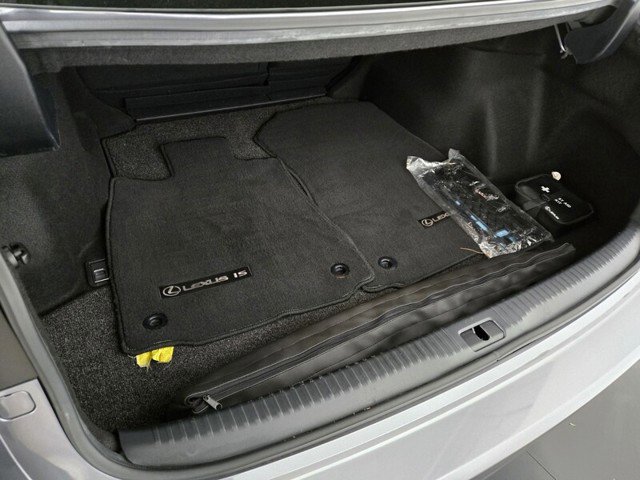 Certified 2020 Lexus IS 300 image 20