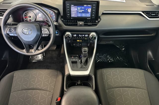 Used 2022 Toyota RAV4 XLE FWD image 15