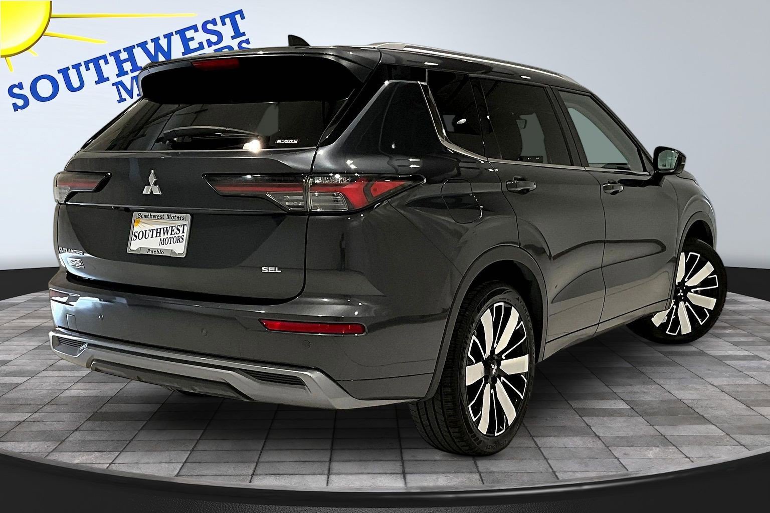 Used 2025 Mitsubishi Outlander SEL image 6