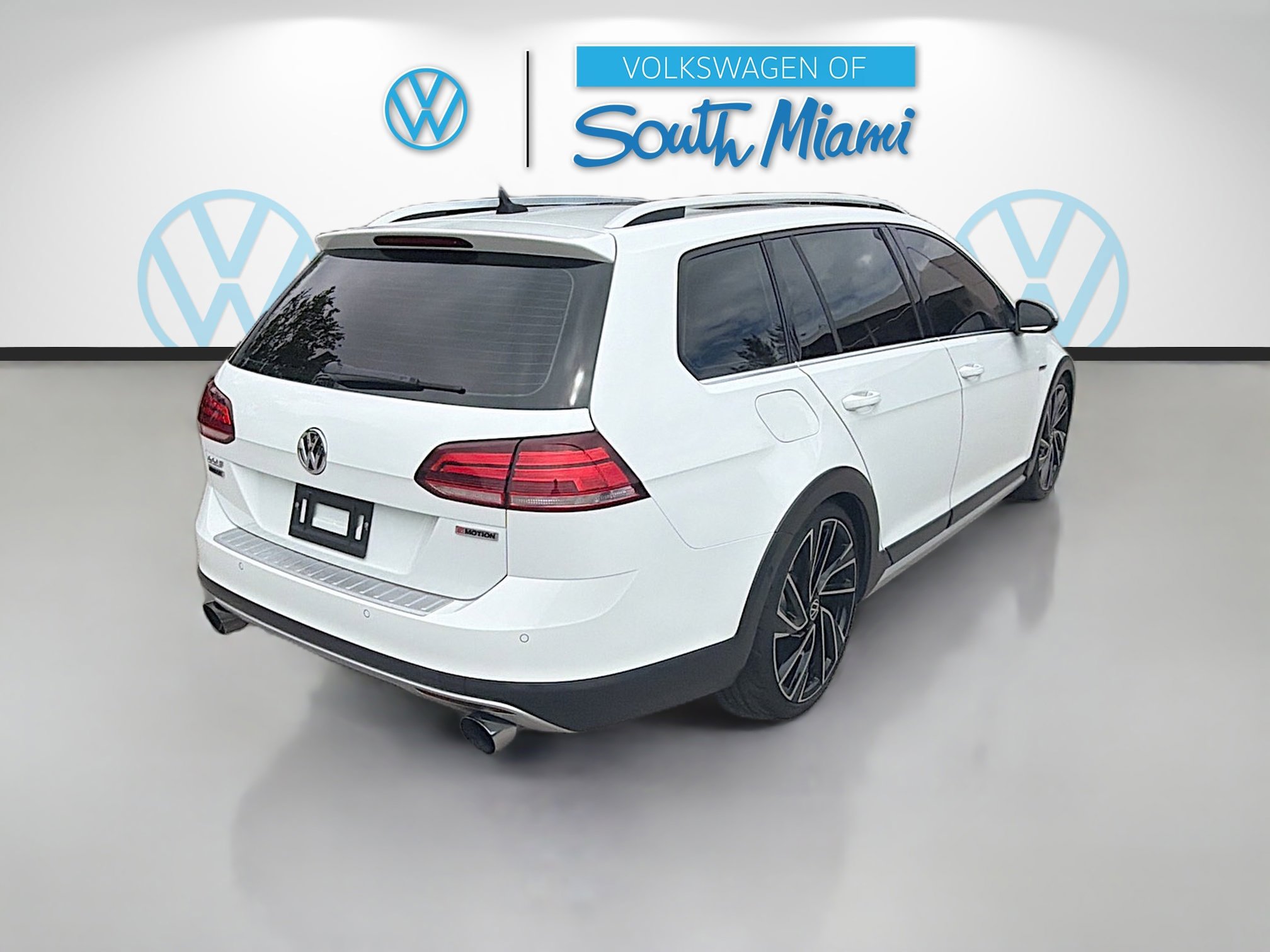 Used 2019 Volkswagen Golf Alltrack SE image 7