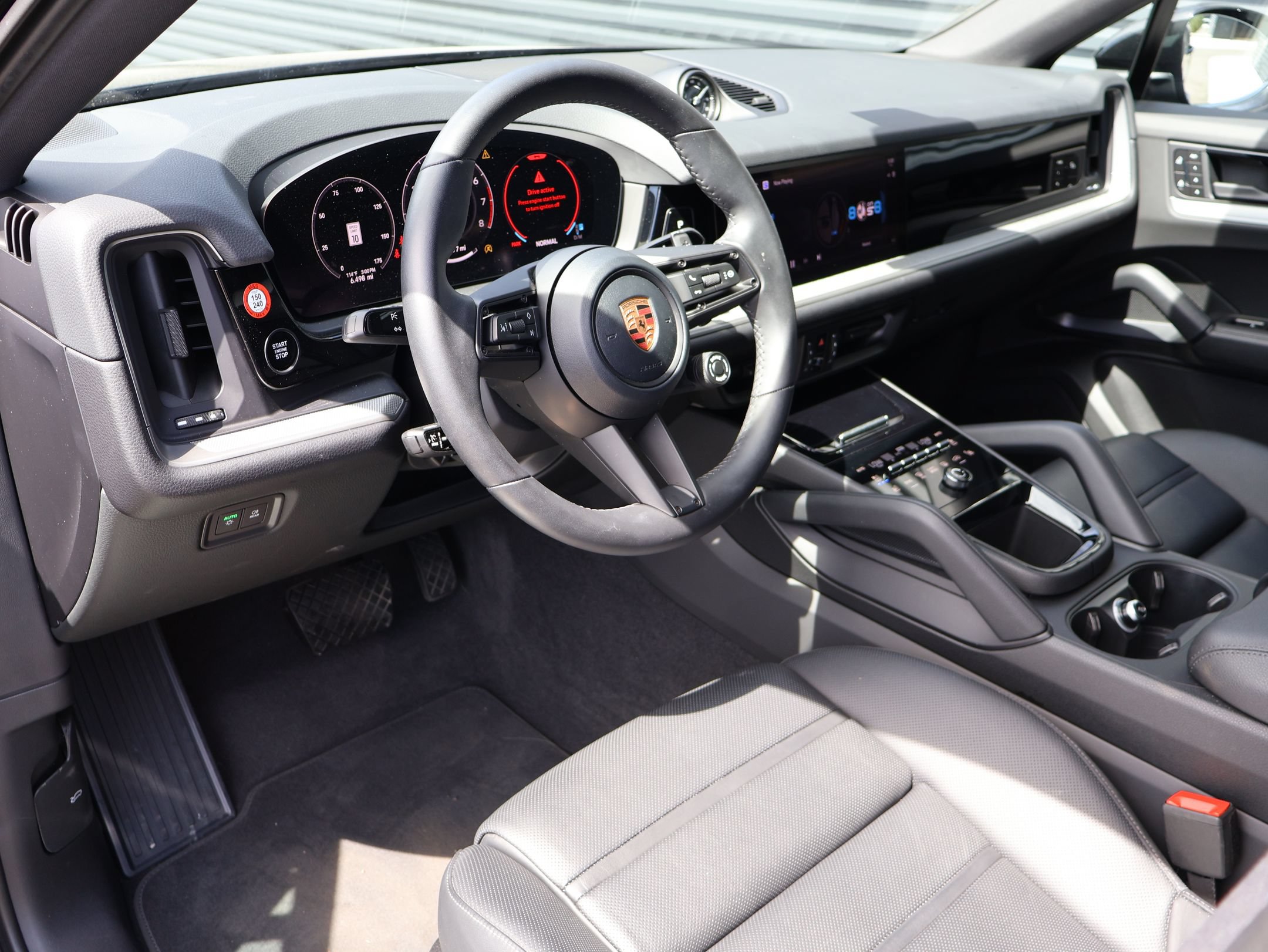 Certified 2026 Porsche Cayenne Coupe AWD/4WD image 4