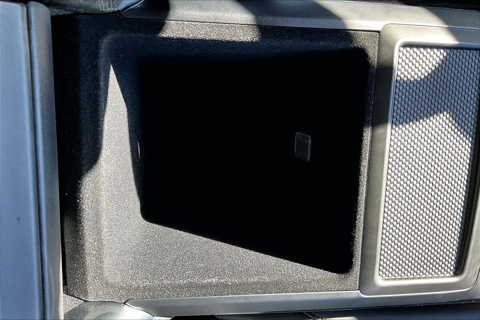 Used 2023 Land Rover Range Rover SE image 33