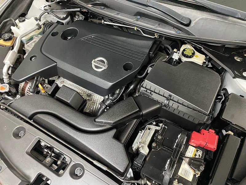 Used 2015 Nissan Altima 2.5 SV w/ Convenience Package image 16