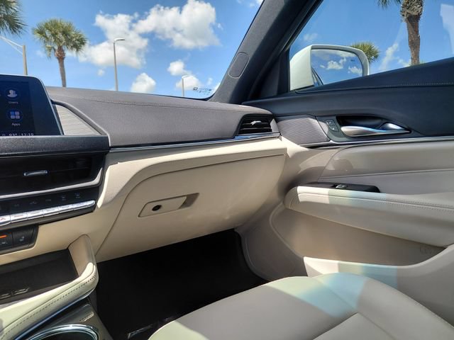 Certified 2024 Cadillac CT4 Luxury w/ Cold Weather Package RWD image 16