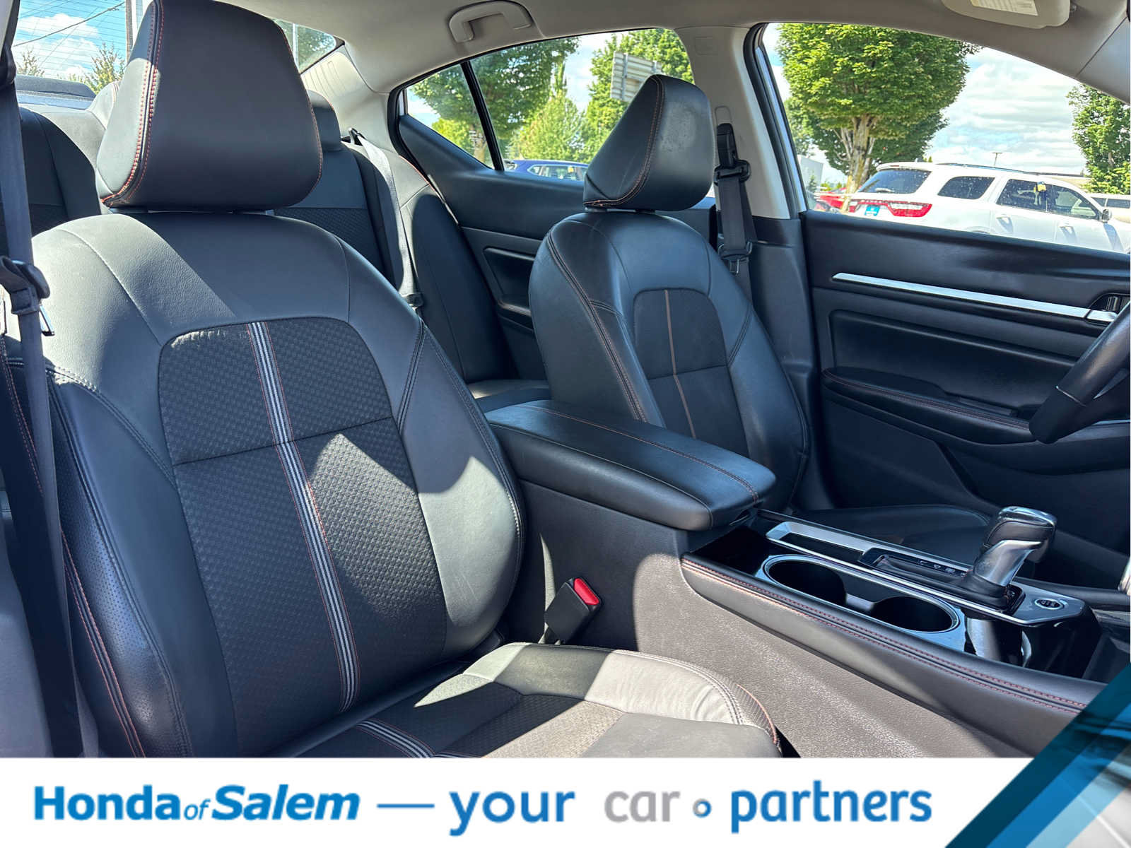 Used 2024 Nissan Altima 2.5 SR FWD image 14