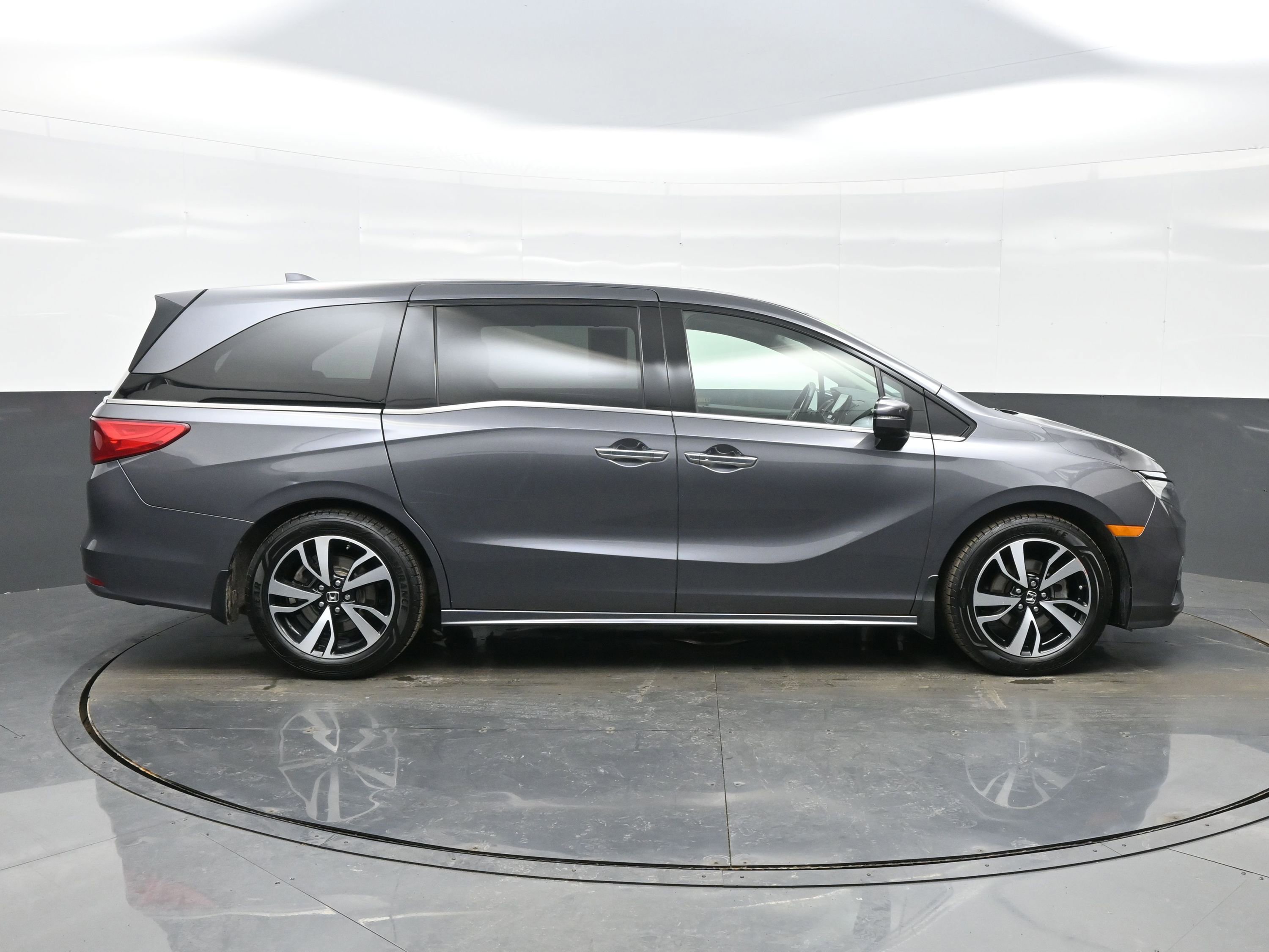 Used 2019 Honda Odyssey Elite image 7