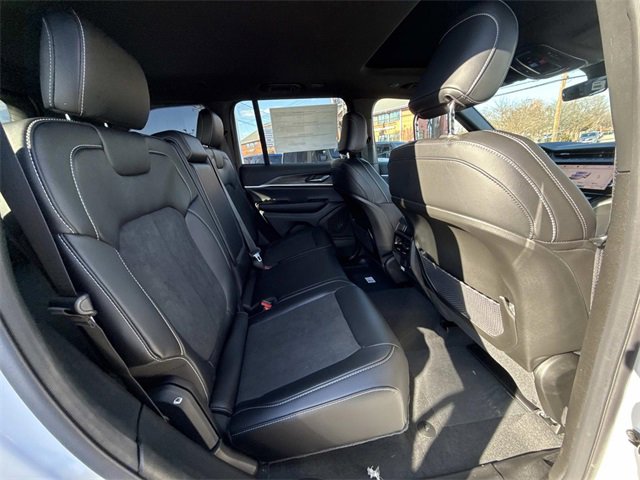 New 2026 Jeep Grand Cherokee Laredo image 31