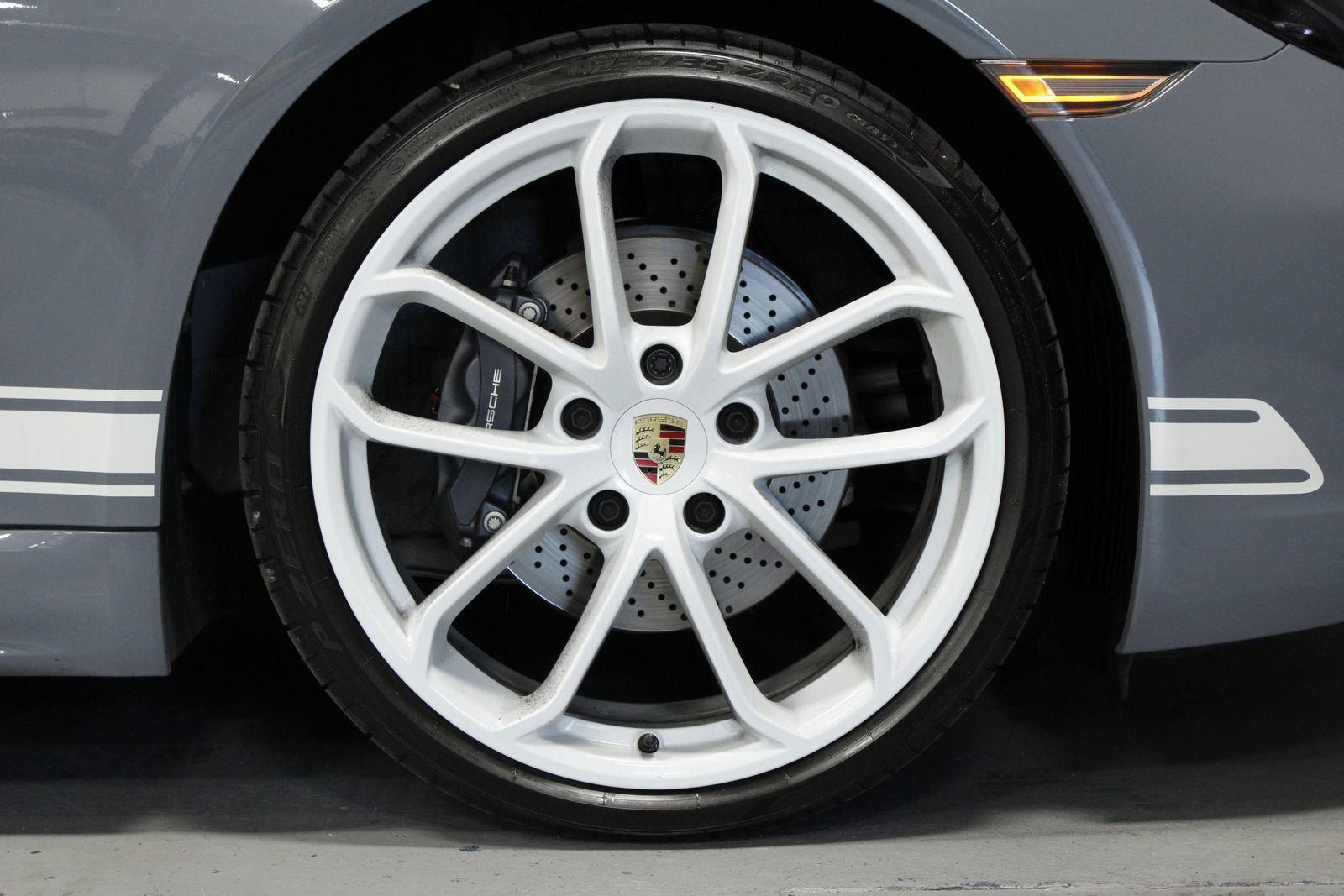 Certified 2024 Porsche 718 Boxster RWD image 11