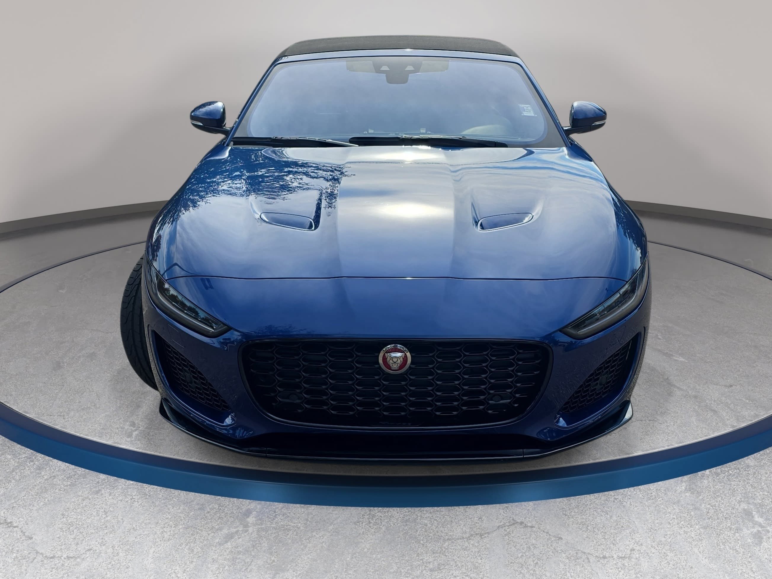 Certified 2023 Jaguar F-TYPE Convertible RWD image 2