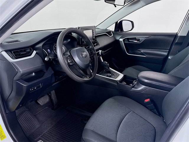 Used 2020 Toyota RAV4 XLE w/ Carpet Mat Package image 7