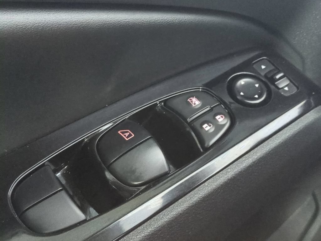 Used 2024 Nissan Altima 2.5 SR FWD image 28