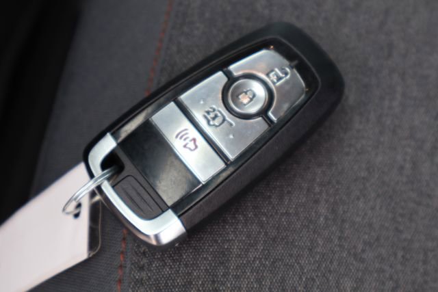 Used 2025 Ford Explorer Active RWD image 32