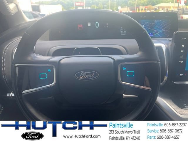 Used 2025 Ford Expedition Platinum AWD/4WD image 27