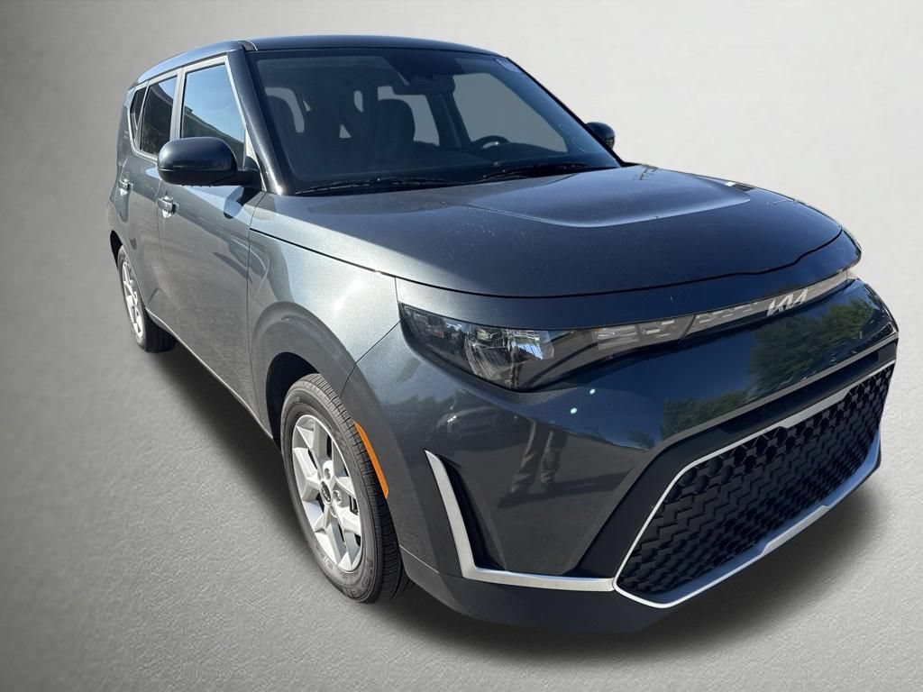 Certified 2025 Kia Soul LX w/ LX Technology Package FWD 360° Tour