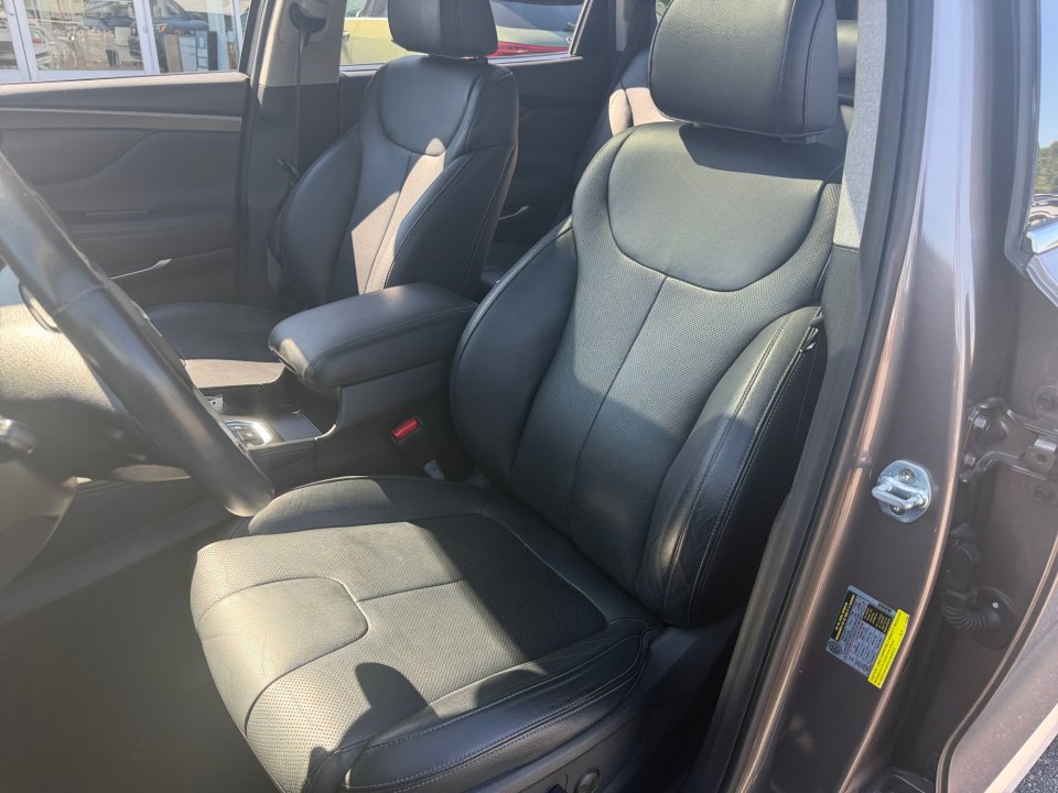 Used 2019 Hyundai Santa Fe Limited AWD/4WD image 34