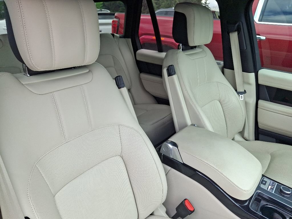 Used 2020 Land Rover Range Rover HSE AWD/4WD image 11