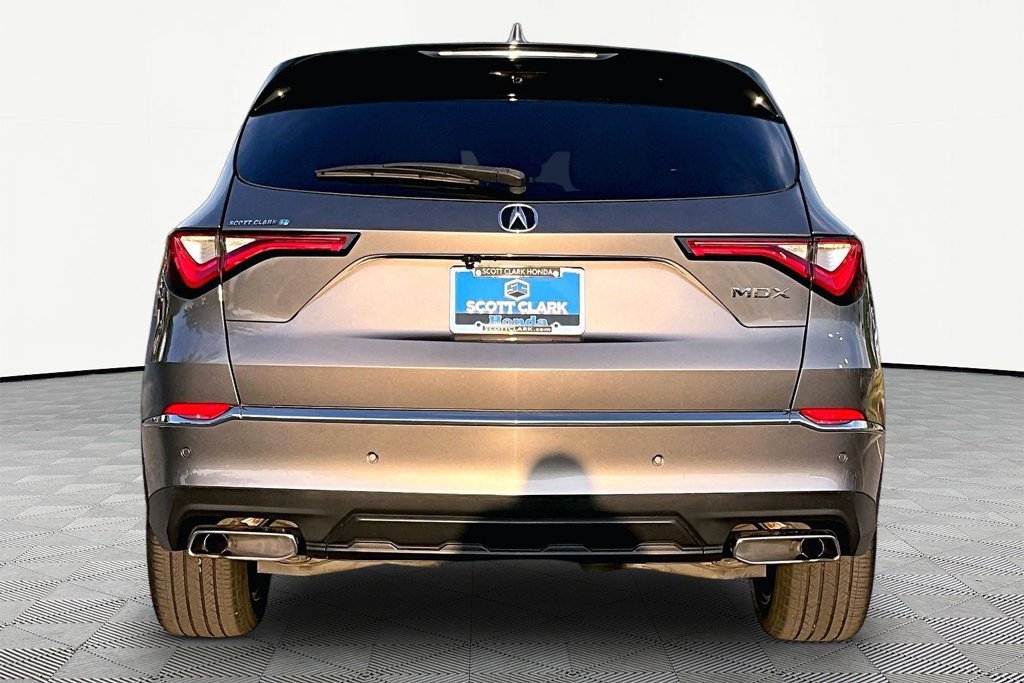 Used 2024 Acura MDX w/ Technology Package FWD image 7