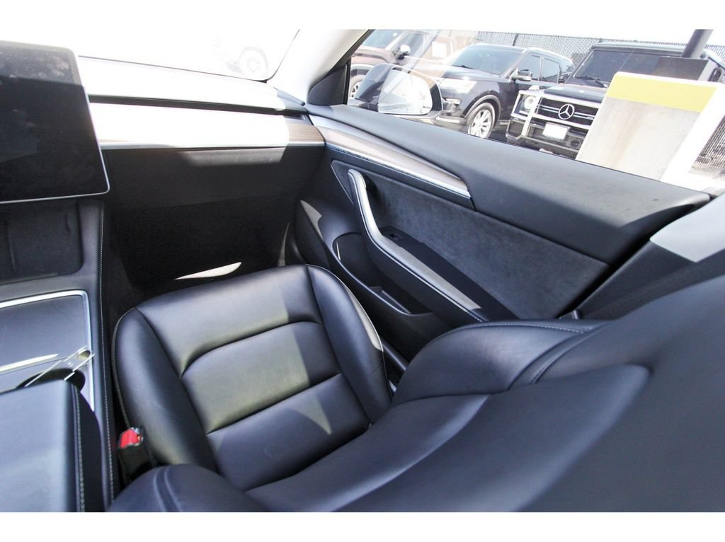 Used 2022 Tesla Model 3 Performance AWD/4WD image 10