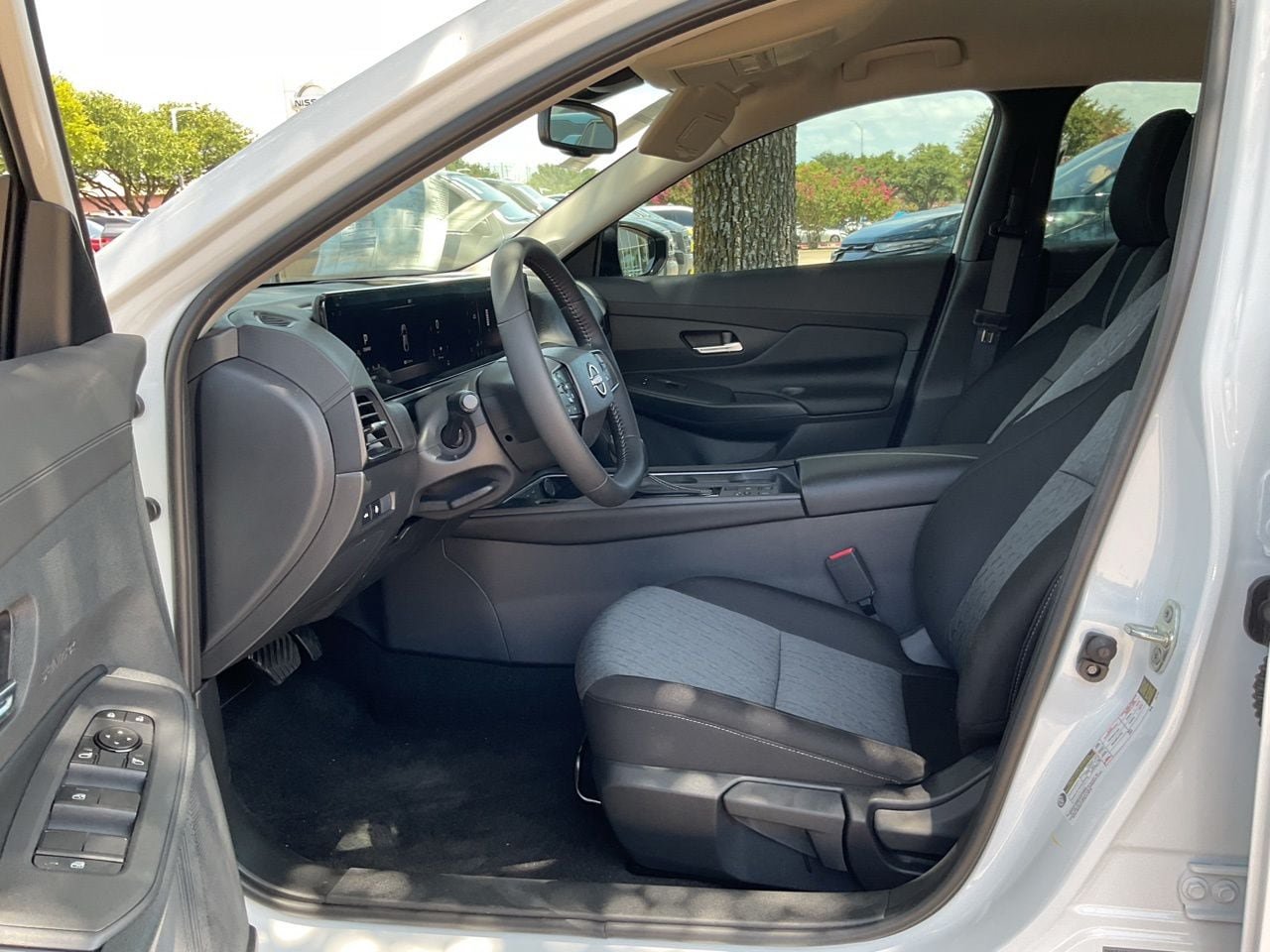 New 2026 Nissan Sentra SV w/ SV Convenience Package FWD image 8