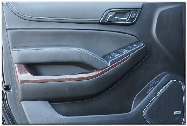 Used 2020 GMC Yukon SLT AWD/4WD image 16