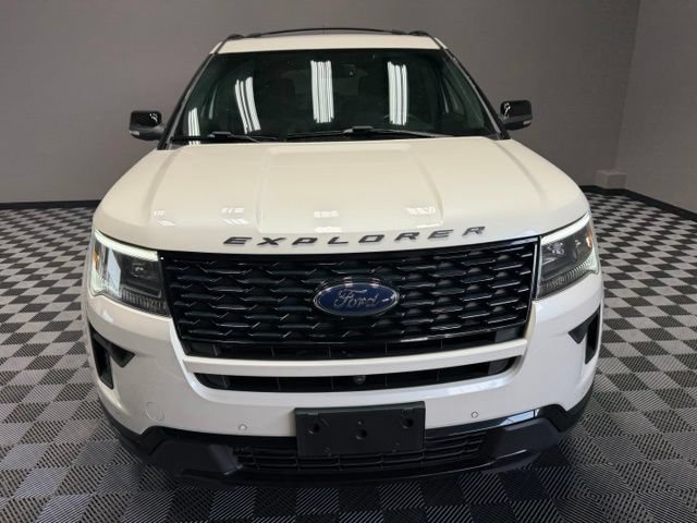Used 2018 Ford Explorer Sport w/ Equipment Group 401A AWD/4WD image 4